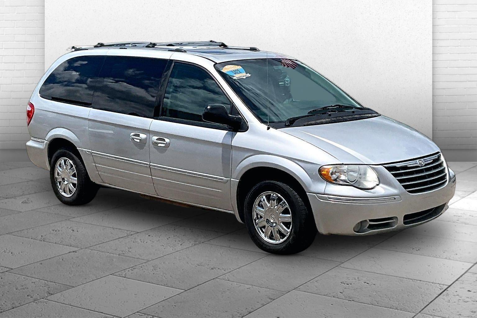 2005 Chrysler Town & Country
